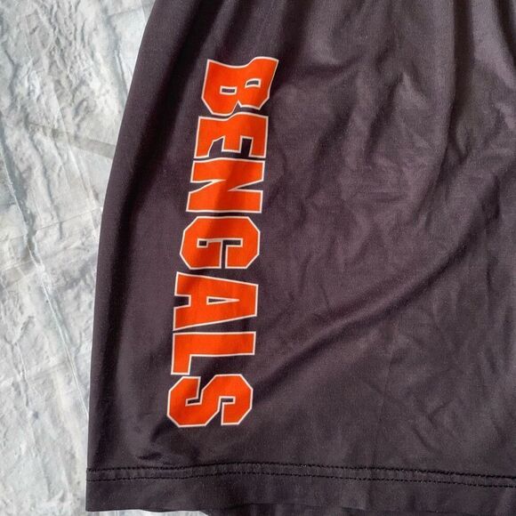 Cincinnati Bengals adult S pull on elastic waist flag  football shorts - Picture 2 of 5